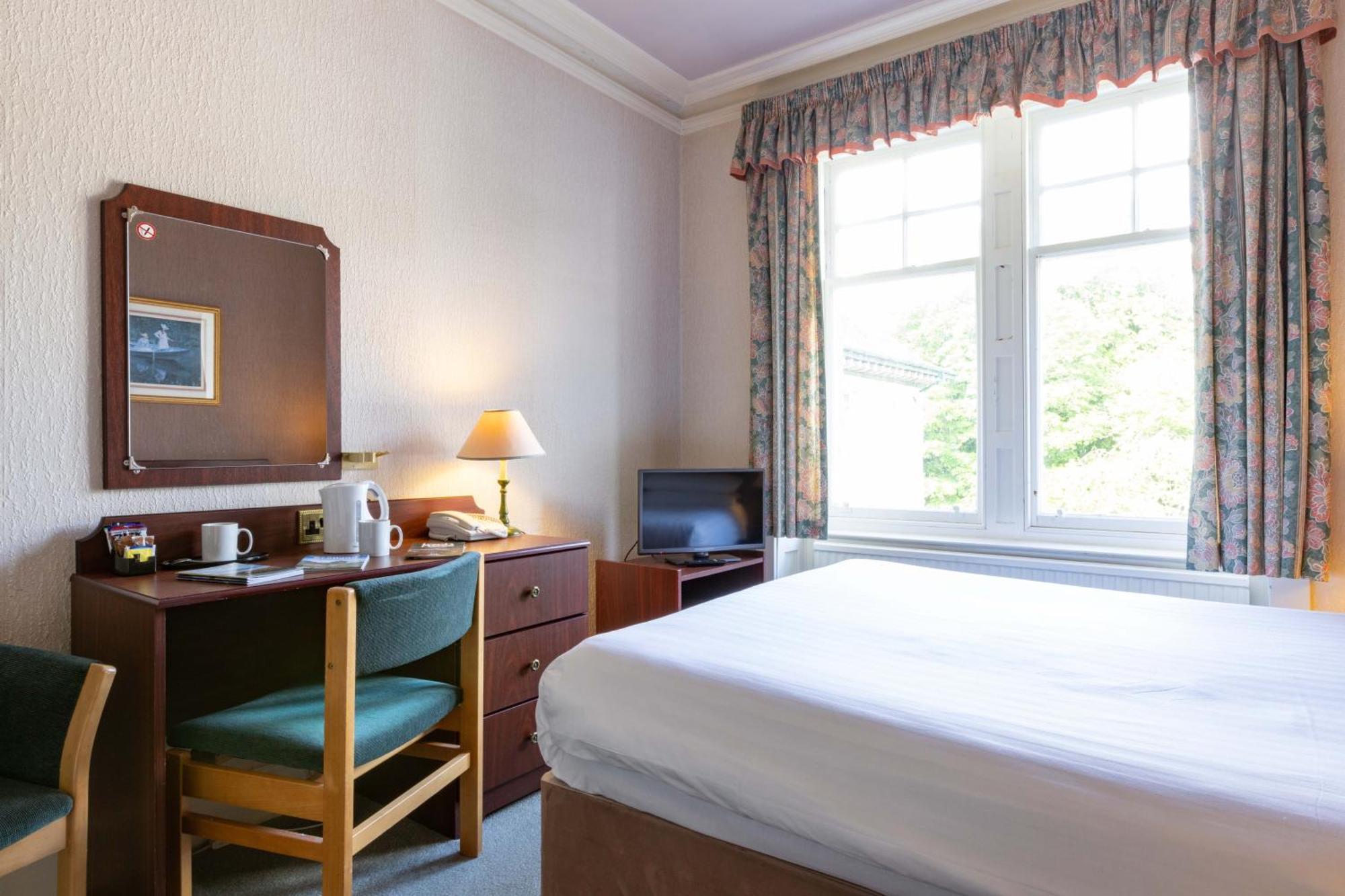 The Highland Hotel By Compass Hospitality Strathpeffer Room photo